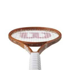 Raquette Wilson Blade 98 (16x19) V9 Roland Garros 2025 -Tennis Compagnie Boutique raquette wilson blade 98 16x19 v9 roland garros 2025 4