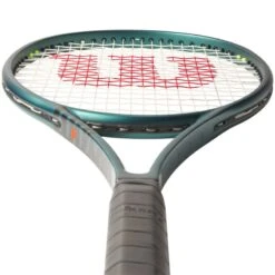 Raquette Wilson Blade 98 (18x20) V9 9 Raquette Wilson Blade 98 (18x20) V9 -Tennis Compagnie Boutique raquette wilson blade 98 18x20 v9 3
