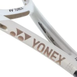 Raquette Yonex VCore 100L Sand (2024) -Tennis Compagnie Boutique raquette yonex vcore 100l sand 2024 4